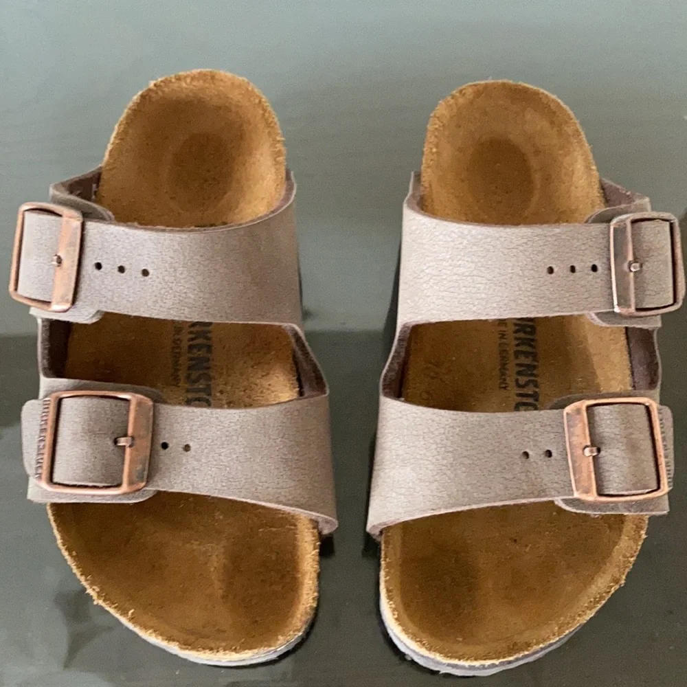 Birkenstock Kids Brown Two-Strap Sandals